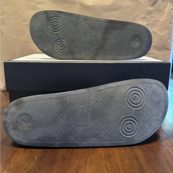 Gucci GG Supreme Black Tiger Print Slides/Sandals Size 10 Mens - Picture 2 of 4